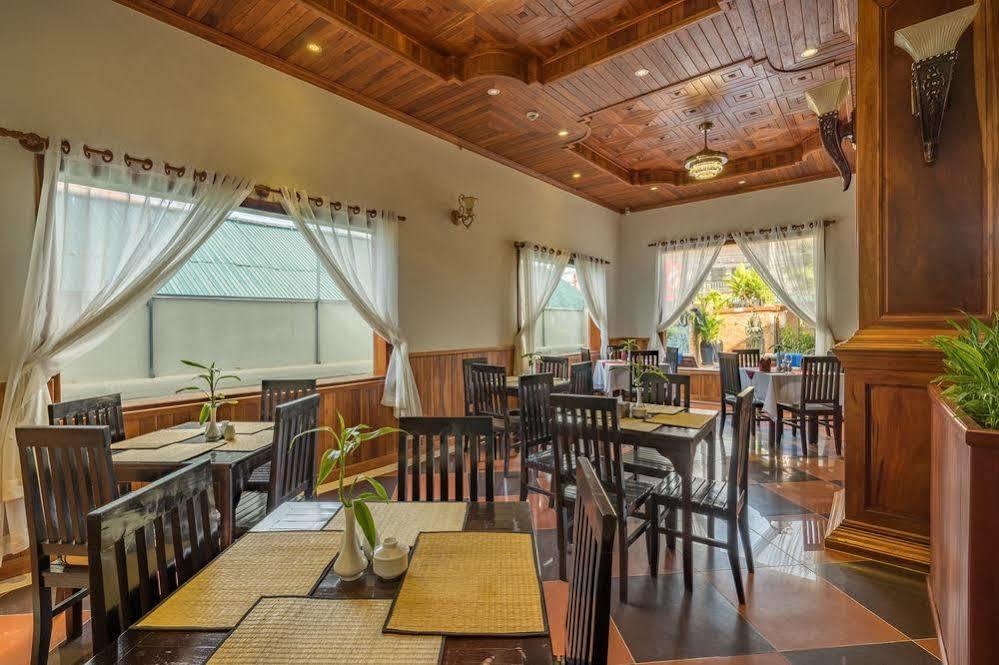 Kingfisher Angkor Hotel Ciudad de Siem Riep Exterior foto