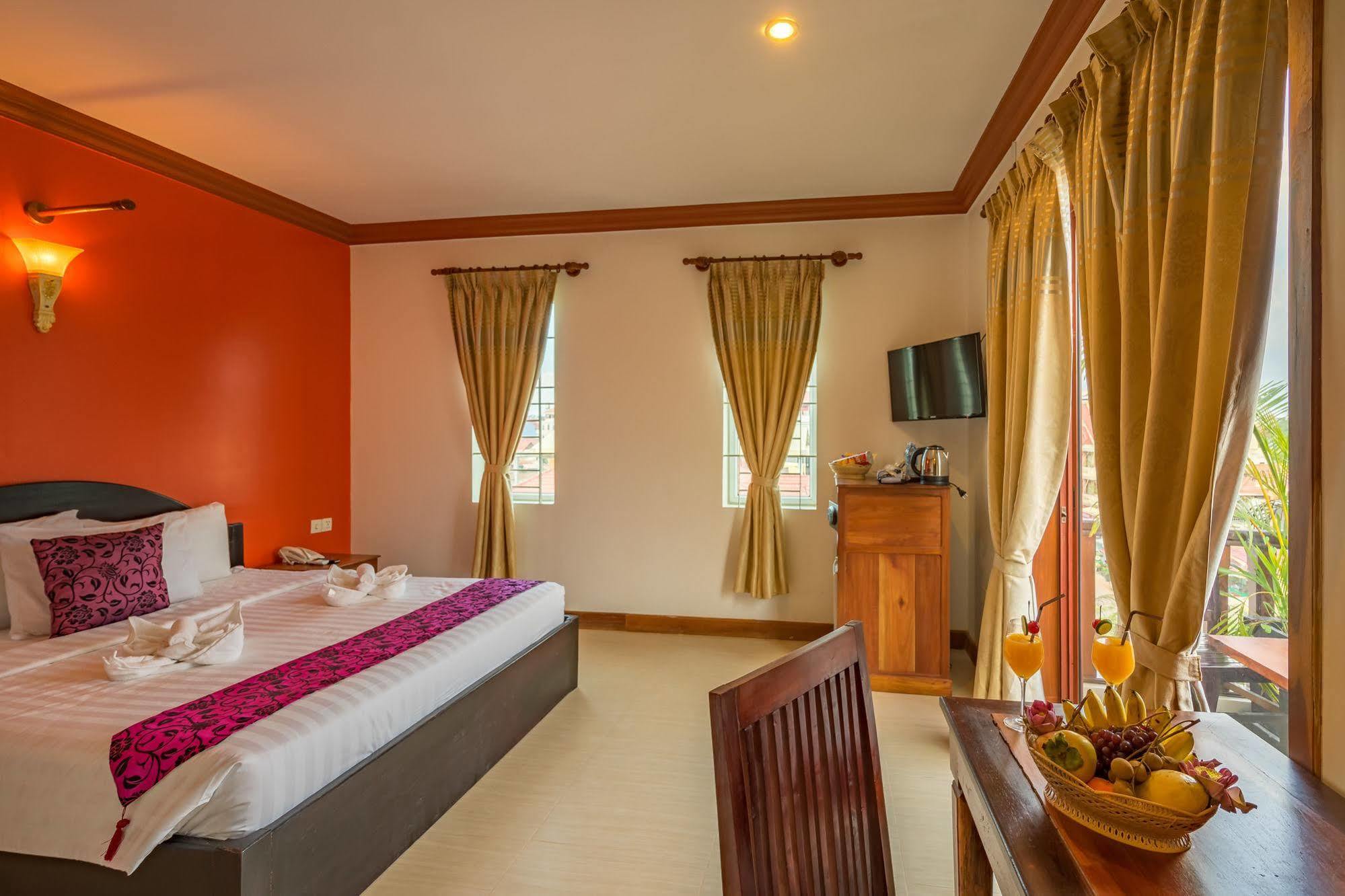 Kingfisher Angkor Hotel Ciudad de Siem Riep Exterior foto