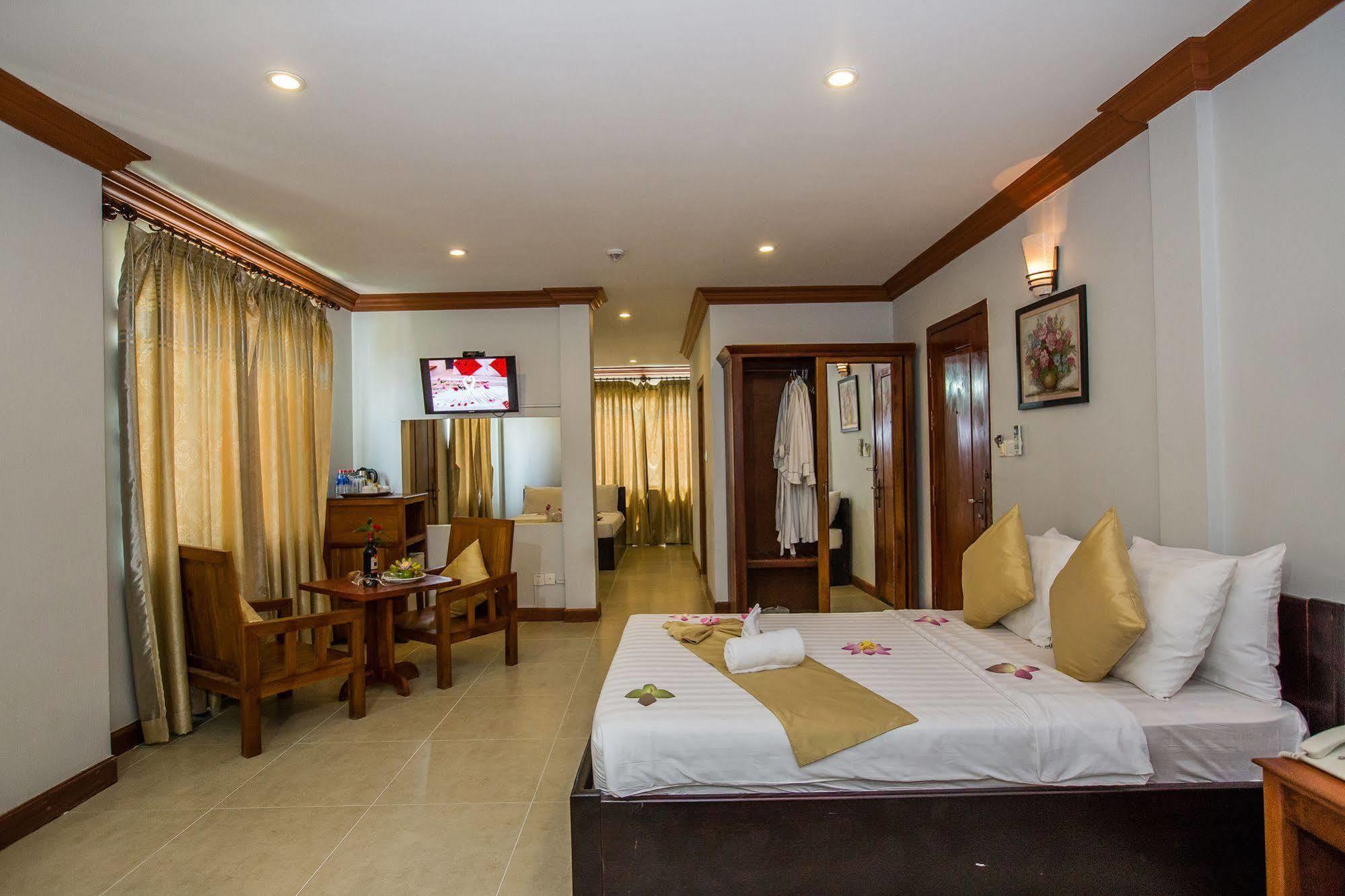 Kingfisher Angkor Hotel Ciudad de Siem Riep Exterior foto