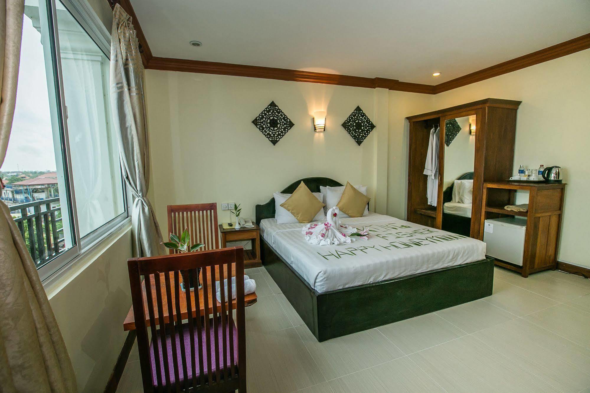Kingfisher Angkor Hotel Ciudad de Siem Riep Exterior foto